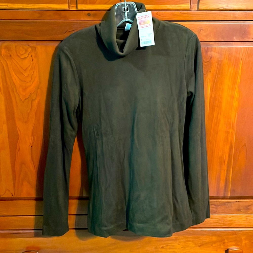 Uniqlo turtle neck fleece